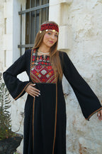 Fire & Silk – The Vibrant Heart of Jerusalem | ثوب مطرز فلسطيني تقليدي أسود