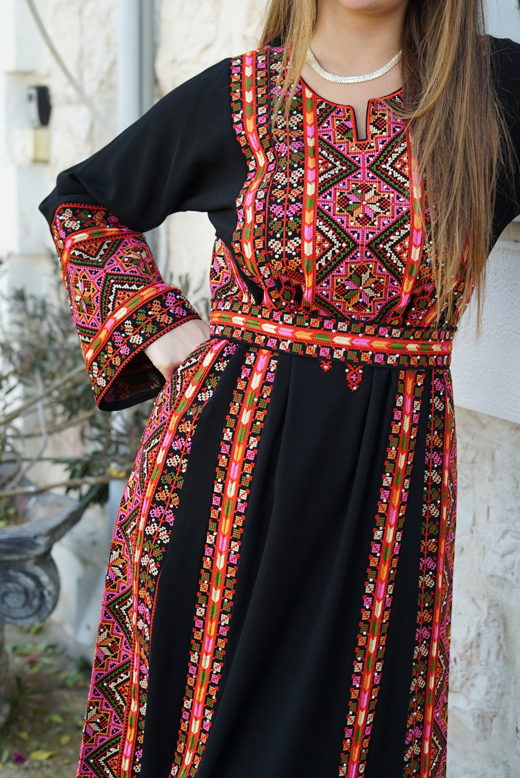 Pink Desert Bloom – The Contemporary Empress Thobe | ثوب مطرز فلسطيني عصري